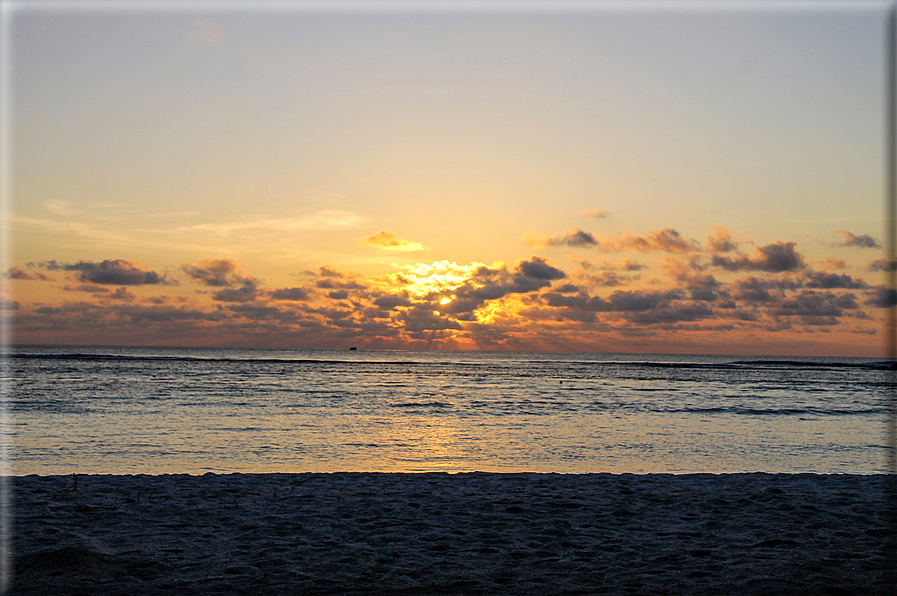 foto Alba e tramonto alle isole Maldive